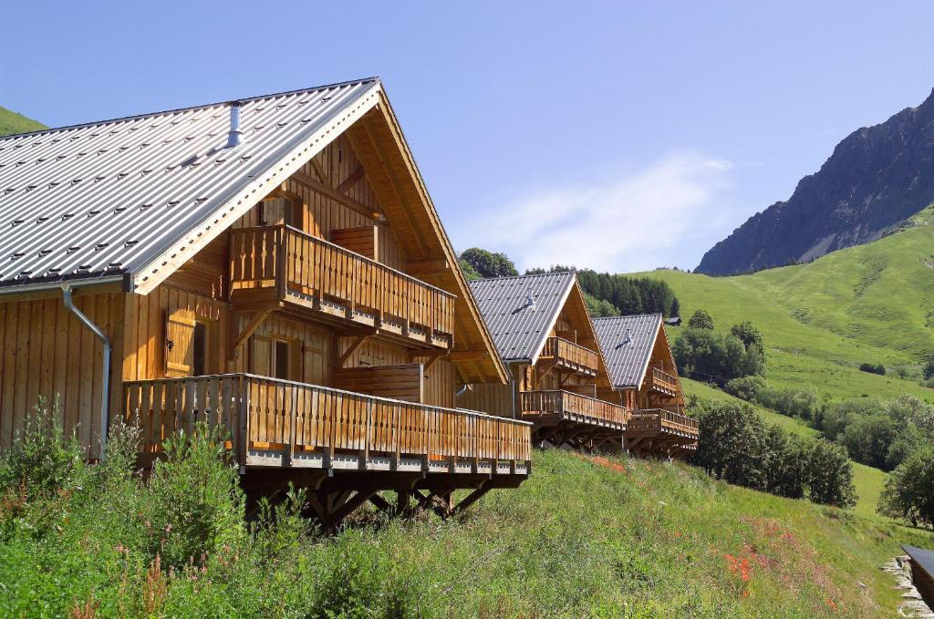 Madame Vacances Appartements Et Chalets La Fontaine Du Roi La Chal ภายนอก รูปภาพ